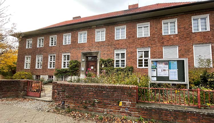 Gemeindehaus der Evangelischen Kirchengemeinde Berlin-Dahlem